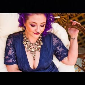 Meet your Posher, Ayla